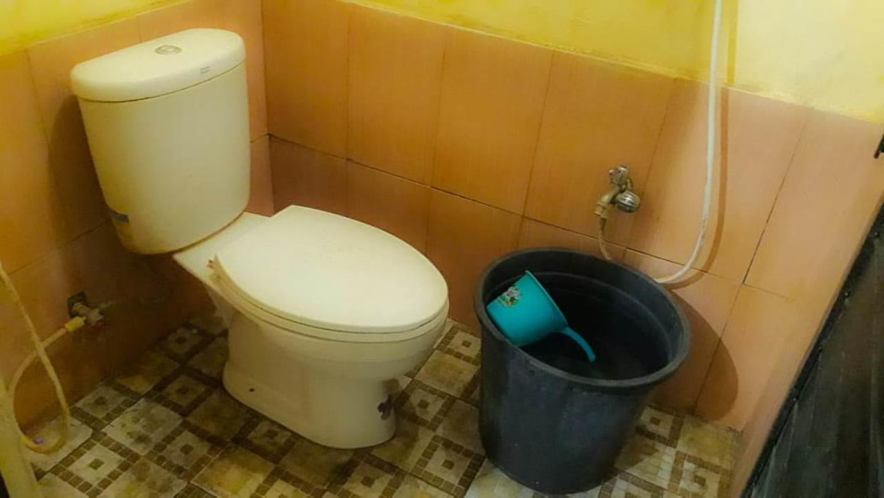 Losmen 2000 Tiga Jogyakarta Zewnętrze zdjęcie
